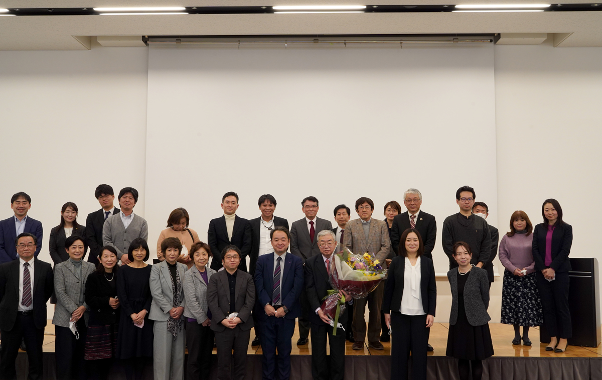 福岡県弁護士会 朝見行弘会員内閣総理大臣表彰記念講演会 ～茶のしずく石鹸訴訟における実務と研究の架橋～